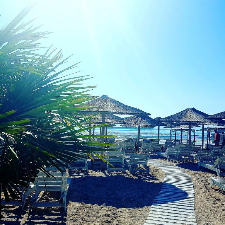 Apartment Summerland Mamaia Ngoại thất bức ảnh